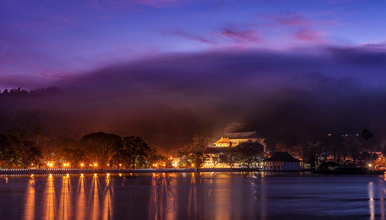 A Walk Around the Kandy Lake